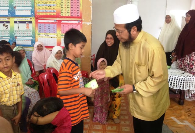 raya halwa besut http://www.buletinonline.net/images/stories/aberita3/raya%20halwa%20besut.jpg
